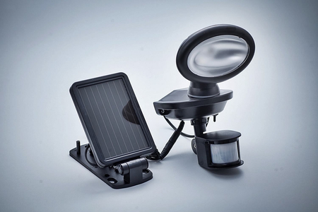 Lampa solarna Greenie LED z czujnikiem ruchu i zmierzchu, osobny panel słoneczny czarna