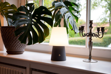 Lampa stojąca No.1 zewnętrzna ogrodowa 2700K RGB ściemnialna z baterią 30cm, czarna 32585L antracyt