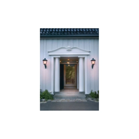 LONDON 480 BLACK E27 LED 9W ON ARM UP