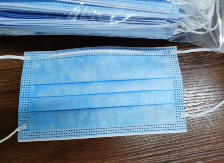 Zestaw 50 szt. - Maski trójwarstwowe ochronne do użytku cywilnego i medycznego z elastycznymi gumkami