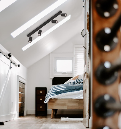 Spot MONTI Kaja K-4554 czarny