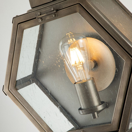 Średnia latarnia naścienna Heath - 1 źródło światła - Oksydowany brąz Quintiesse QN-HEATH-M-BU