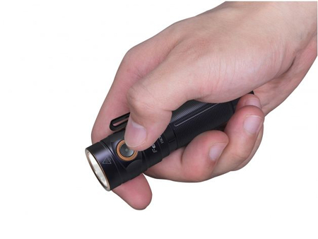 Latarka diodowa Fenix E30R