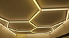 Efektowne oświetlenie LED Blaupunkt Hexagon 297 x 412 cm, konfigurowalny system LED o ciepłej barwie w kształcie plastra miodu do showroomu, galerii, salonu samochodowego, serwisu, garażu