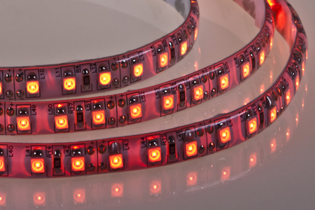 Taśma LED Greenie 1m 120 diod 3528SMD na metr 9.6W/mb wodoodporna IP65 żółta Rolka 5m