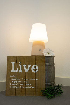 Lampa stojąca No.1 zewnętrzna ogrodowa 2700K RGB ściemnialna z baterią 30cm, piaskowy 32583L beżowy