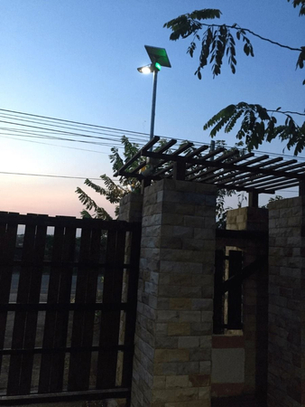 Lampa uliczna solarna LED Greenie 20W Bluetooth, PIR, wskaźnik RGB